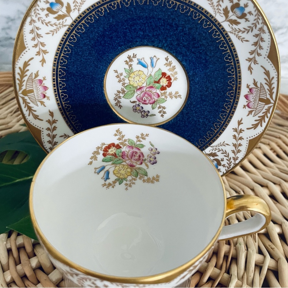 Spode “Regent” Vintage blue and gold hand painted floral teacup and saucer set - Picture 8 of 14